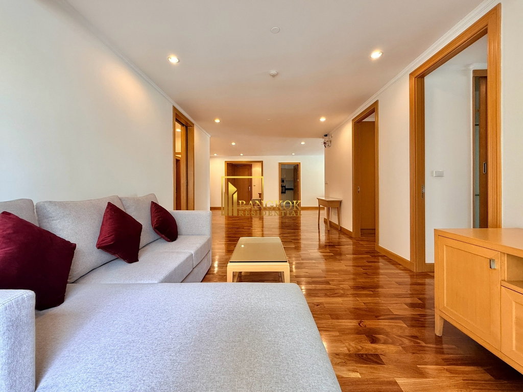 รูป Expansive 3 Bedroom Apartment For Rent in Phrom Phong Area - BR0345AP - รูปที่ 4/48