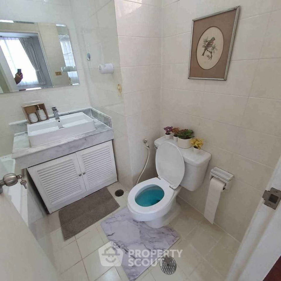 picture 3-BR D.S. Tower 2 Sukhumvit 39 Condominium Near MRT Sukhumvit (ID 2806740) - 9/10