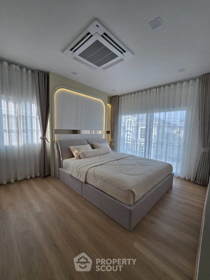 รูป บ้าน 4-ห้องนอน ที่ โกลเด้น นีโอ สุขุมวิท-ลาซาล ใกล้ BTS สำโรง (ID 3392997) - รูปที่ 2/9