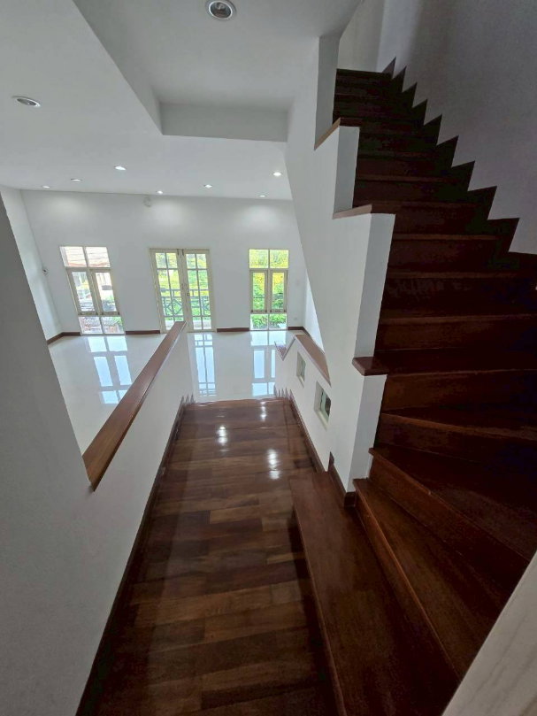 รูป ให้เช่า ทาวน์โฮม 3 ชั้น ซ. เฉลิมพระเกียรติ ร.9 ซอย 25 - รูปที่ 11/11