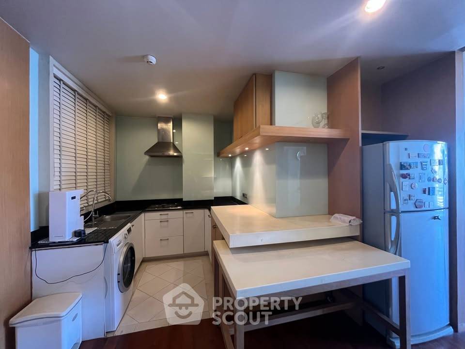 picture High-Floor 2-BR Baan Siri Silom, 100m To BTS Surasak (ID 3390233) - 4/14
