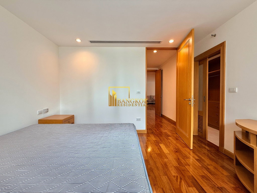 picture Expansive 3 Bedroom Apartment For Rent in Phrom Phong Area - BR0233AP - 33/56