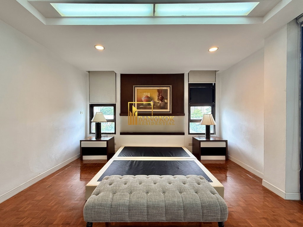 รูป Charming 3 Bedroom Apartment For Rent in Phrom Phong Area - BR20081AP - รูปที่ 13/42