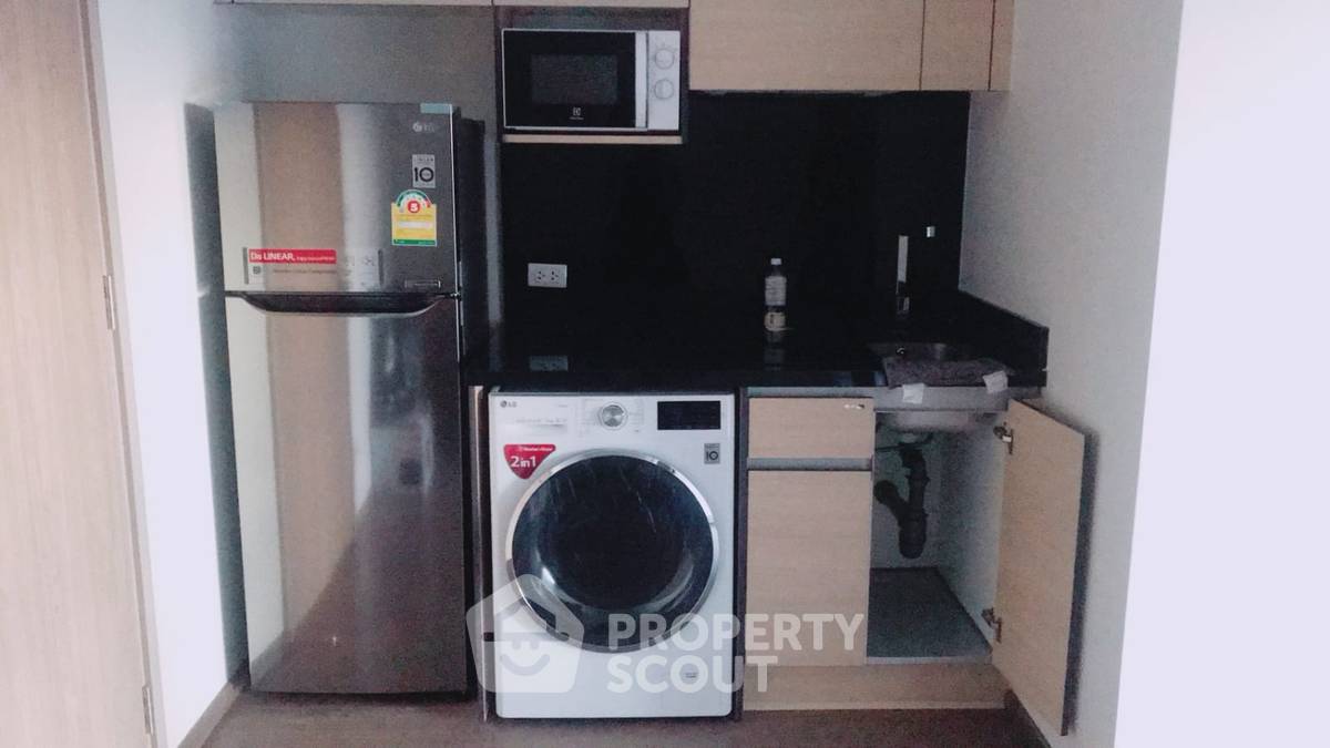 picture Studio Condo at Park Origin Phrom Phong near BTS Phrom Phong (ID 3395941) - 3/14