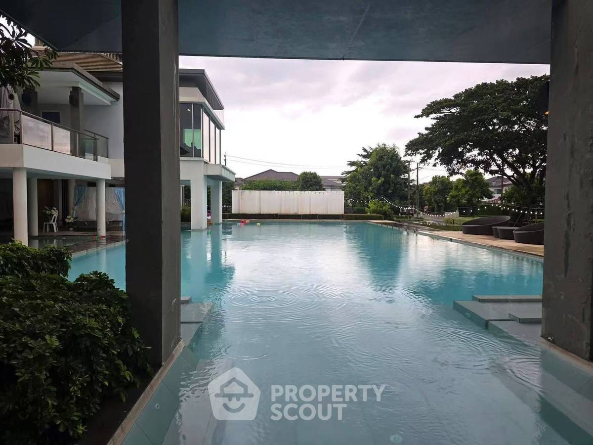 รูป บ้าน 4-ห้องนอน ที่ มัณฑนา เลค วัชรพล ใน ออเงิน (ID 3387504) - รูปที่ 13/14
