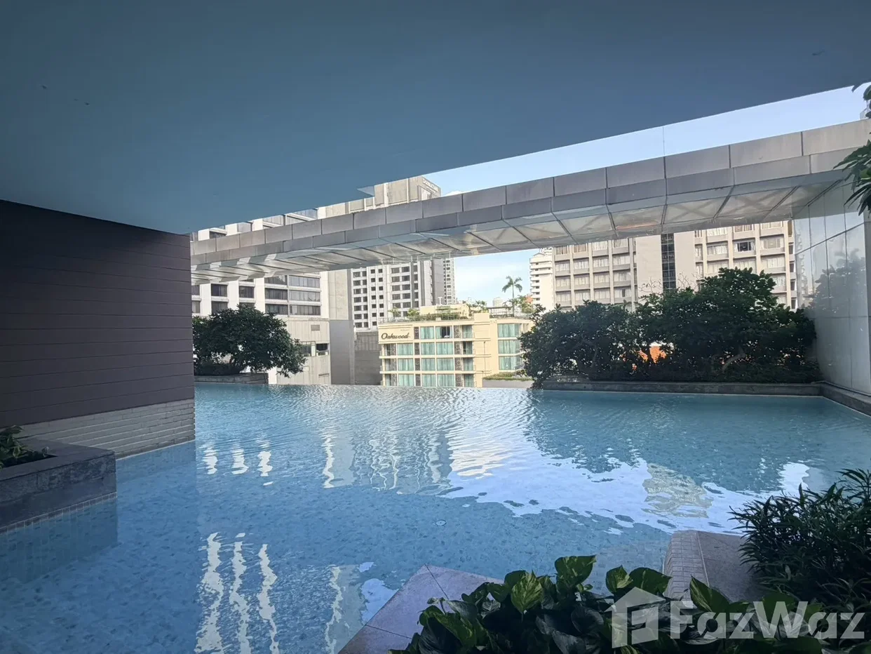 picture Prime location within walking distance of BTS Phrom Phong 6855362 - 22/25