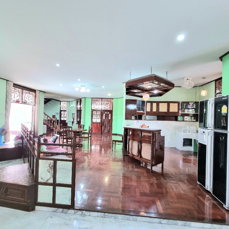 รูป ให้เช่าบ้านหรู | คฤหาสน์สถาปัตยกรรมอเมริกัน ใจกลางขอนแก่น ติดถนน4เลน ที่ดิน 388.3 ตร.ว. - รูปที่ 14/19