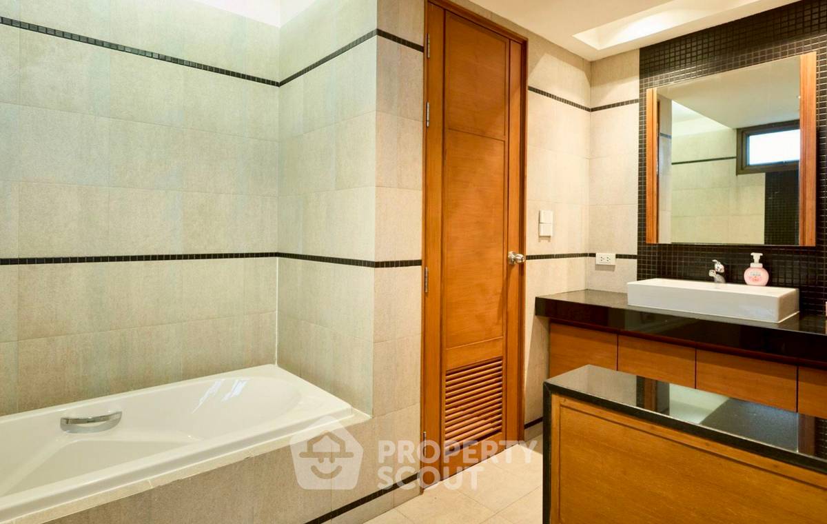 picture 1-BR 108 Sqm At The Roof Garden On Nut Near BTS On Nut (ID 2414706) - 12/14