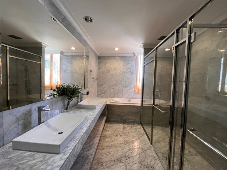 picture Pool villa 4 bedrooms in prompong - 11/23