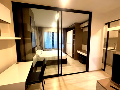 Condos for rent : Space U ✨ North-facing unit - Ideal for students. Life Asoke | 30 sq.m., 10th Floor | Beautiful, move-in ready unit | 18,000/month SP0019