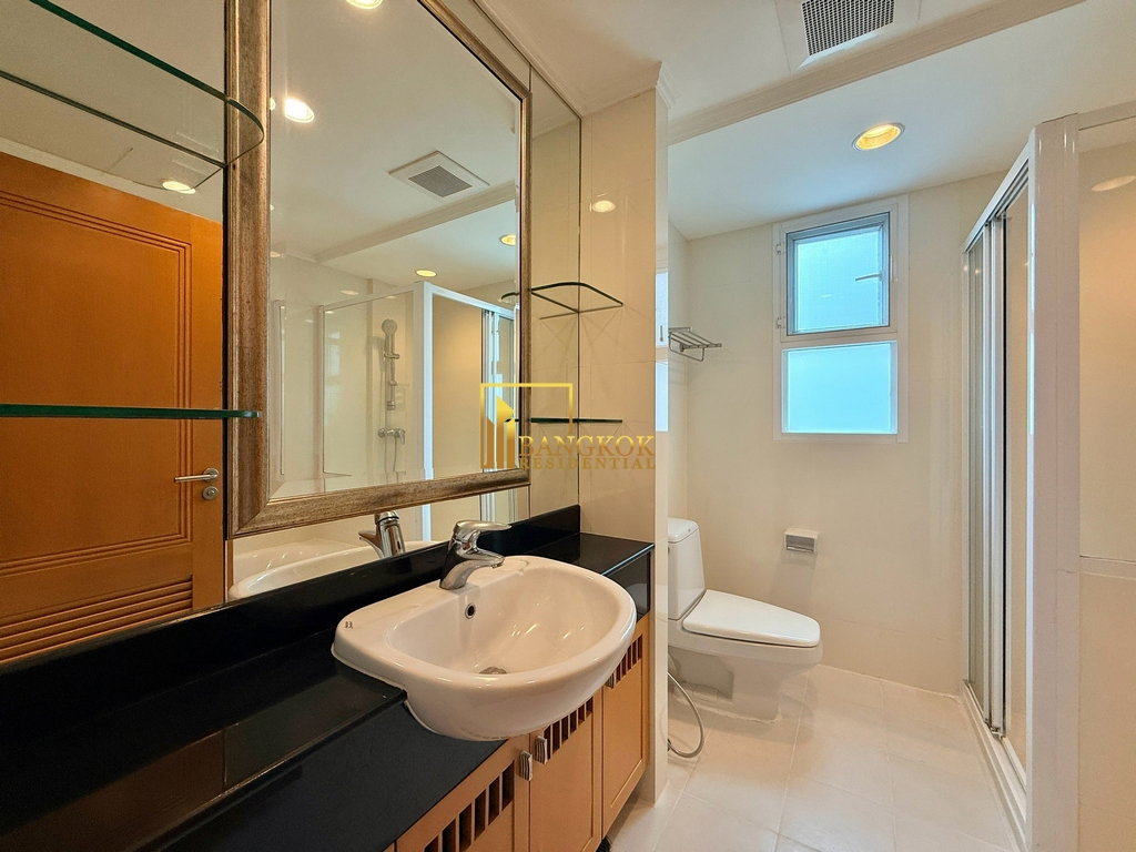 รูป Expansive 3 Bedroom Apartment For Rent in Phrom Phong Area - BR0345AP - รูปที่ 18/48