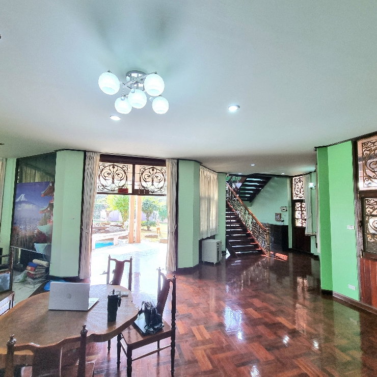 รูป ให้เช่าบ้านหรู | คฤหาสน์สถาปัตยกรรมอเมริกัน ใจกลางขอนแก่น ติดถนน4เลน ที่ดิน 388.3 ตร.ว. - รูปที่ 12/19