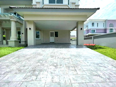 Houses for sale Bangkok : 4-BR House in Tha Raeng (ID 3397396)