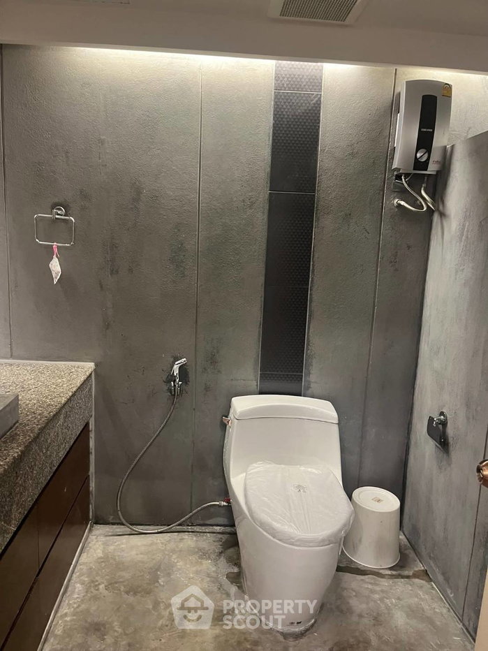 รูป คอนโด 1-ห้องนอน ที่ สเตท ทาวเวอร์ คอนโดมิเนียม ใกล้ BTS สะพานตากสิน (ID 3386036) - รูปที่ 9/13
