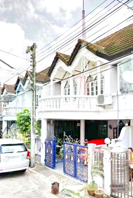 Townhouses for sale Bangkok : 3-BR Townhouse For Sale At Baan Suan Than Village Project, Bang Mot (ID 3396006)