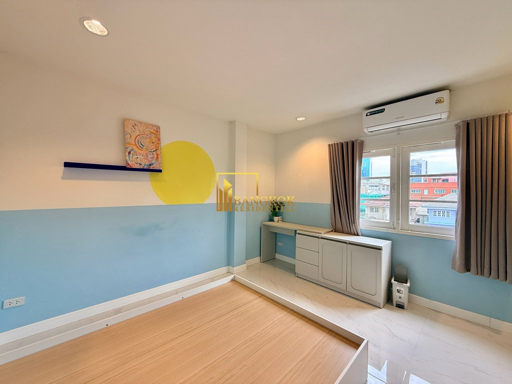 picture Thonglor Classic Home | Spacious 5 Bed Townhouse in Thonglor - BR49108TH - 26/44