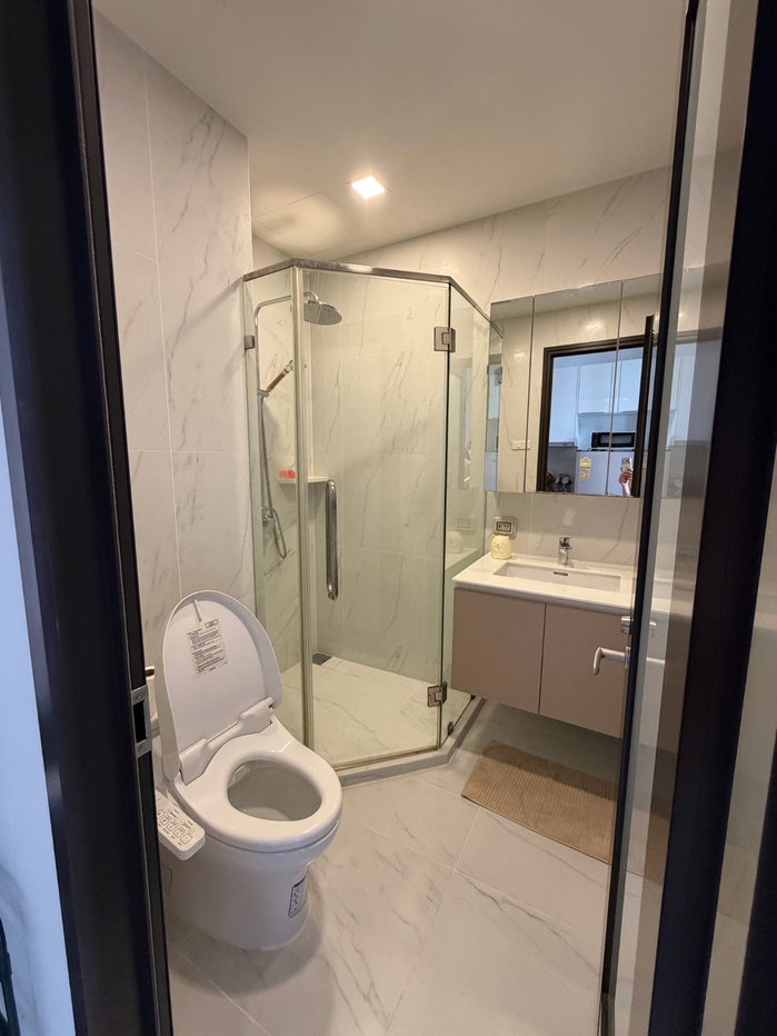 picture Code: 26KJ5421  for rent Chewathai Residence Asoke 🔥🔥 Line ID: @kjcondo (with @)🔥🔥 - 20/20