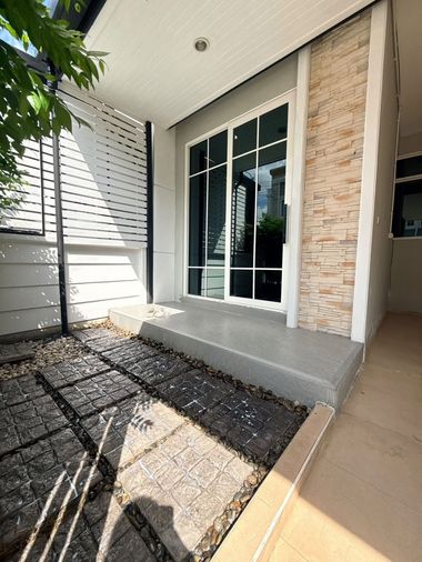 4-bed townhouse for rent, 103 sqm, 17.3 sq wah, Golden Town Vibhavadi - Chaengwattana