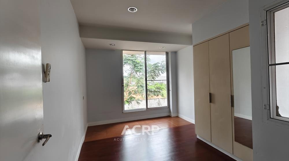picture Bangkok Villa for Rent – Pradit Manutham - 6/12