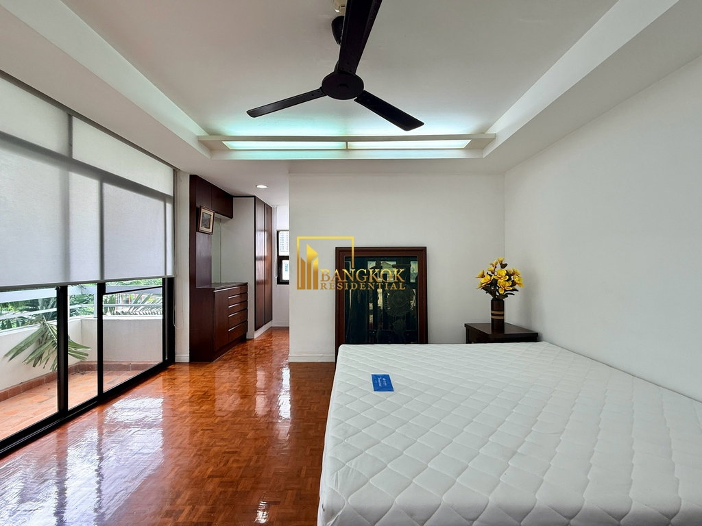 รูป Charming 3 Bedroom Apartment For Rent in Phrom Phong Area - BR20081AP - รูปที่ 19/42