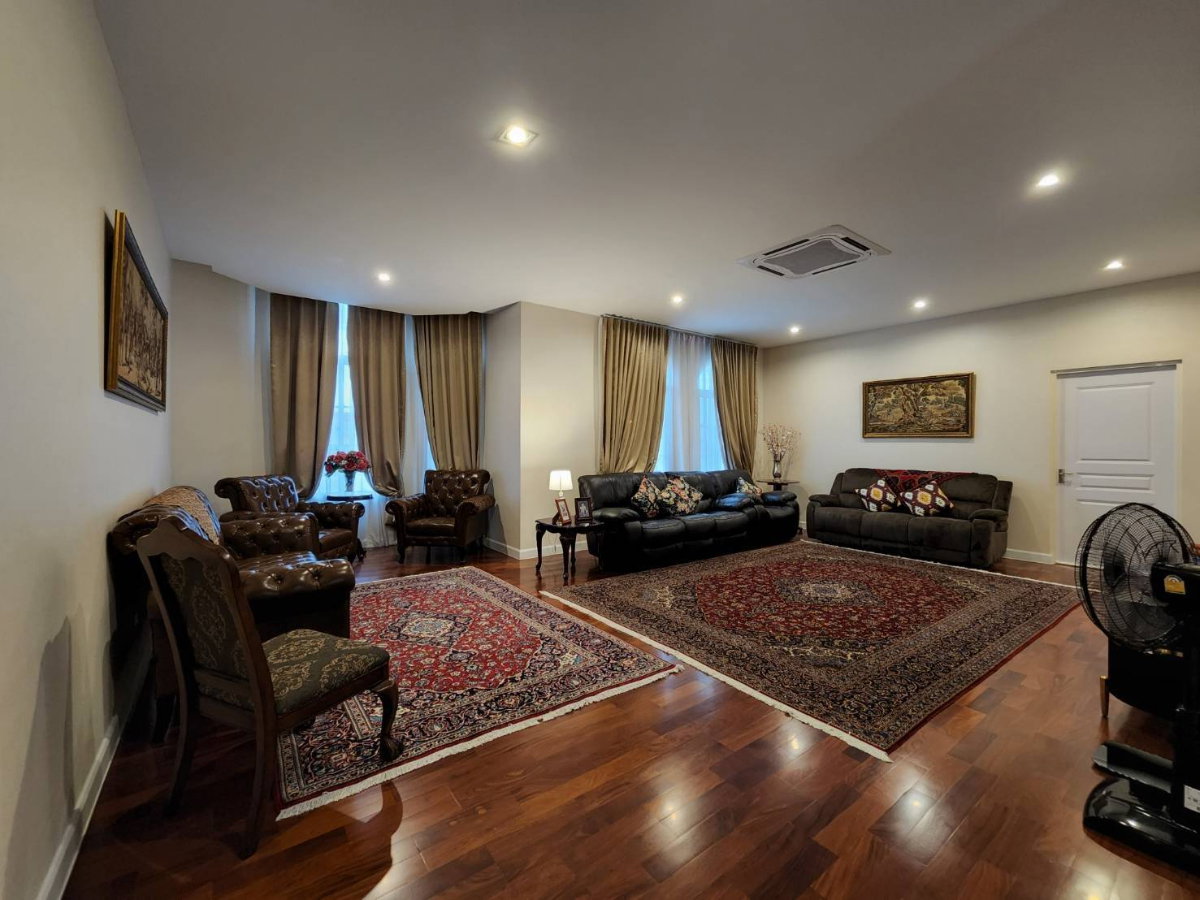picture Luxury Living at TWO GRANDE MONACO Bangna-Wongwaen - 12/20