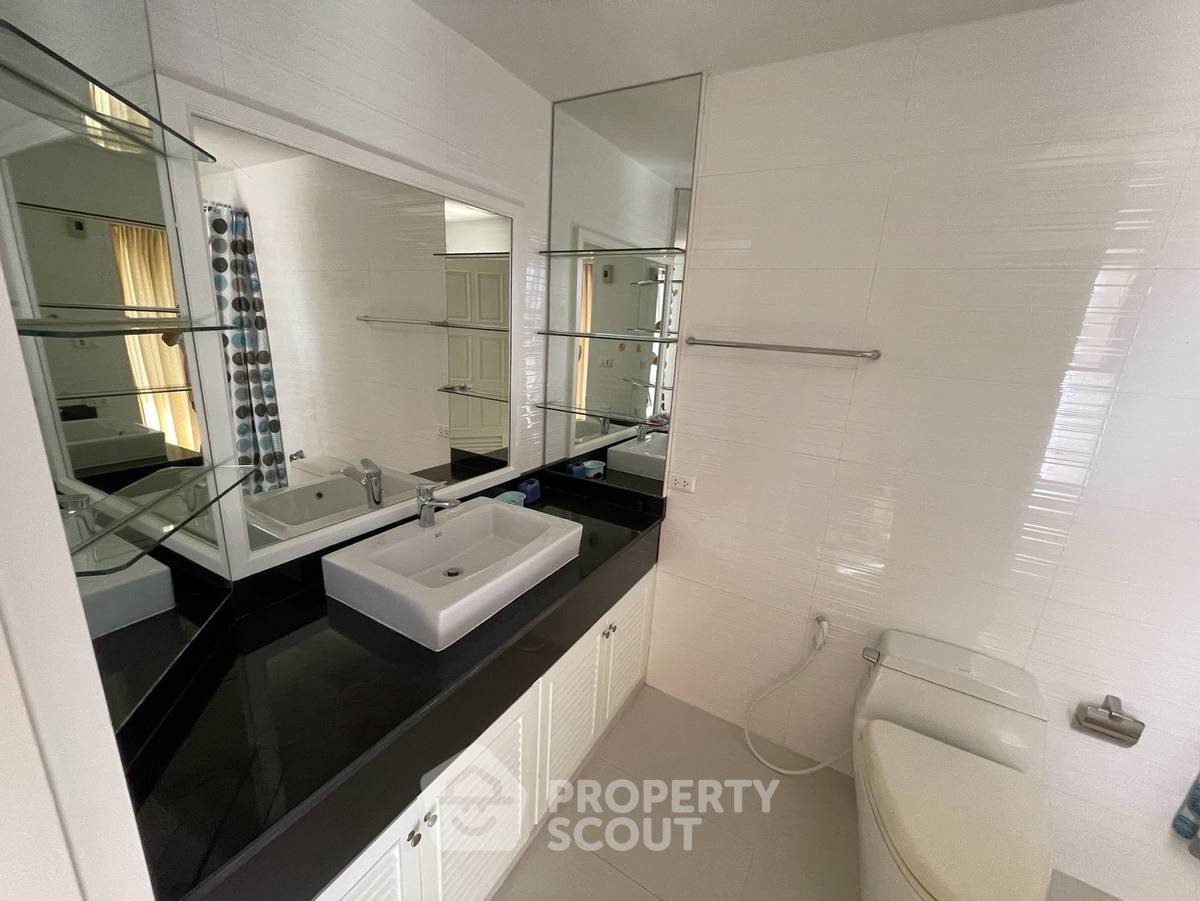 รูป ใกล้ BTS ทองหล่อ 200 ม. | คอนโด 3 ห้องนอน 165 ตร.ม. Fifty Fifth Tower Thonglor (ID 3385235) - รูปที่ 3/9