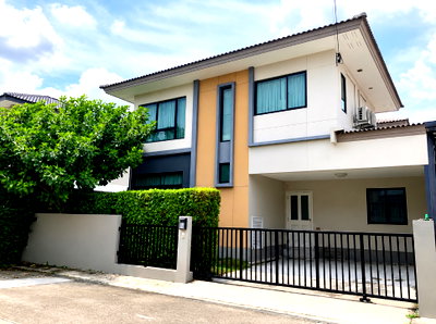 Houses for sale Nonthaburi : Casa Ville Pinklao - Sirat / 3 Bedrooms #HSLY093