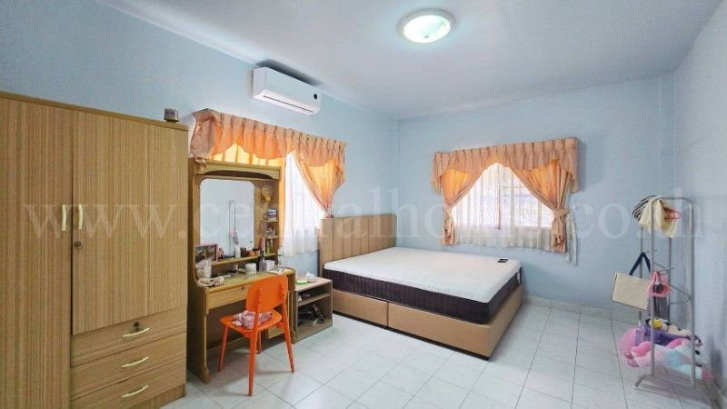 รูป บ้านแฝด (เนื้อที่บ้านเดี่ยว) รวิพร เพลส หลังริม เนินพลับหวาน ทำเลดี สำหรับอยู่อาศัย หรือซื้อลงทุนรีโนเวต ราคาถูกมาก - รูปที่ 9/20