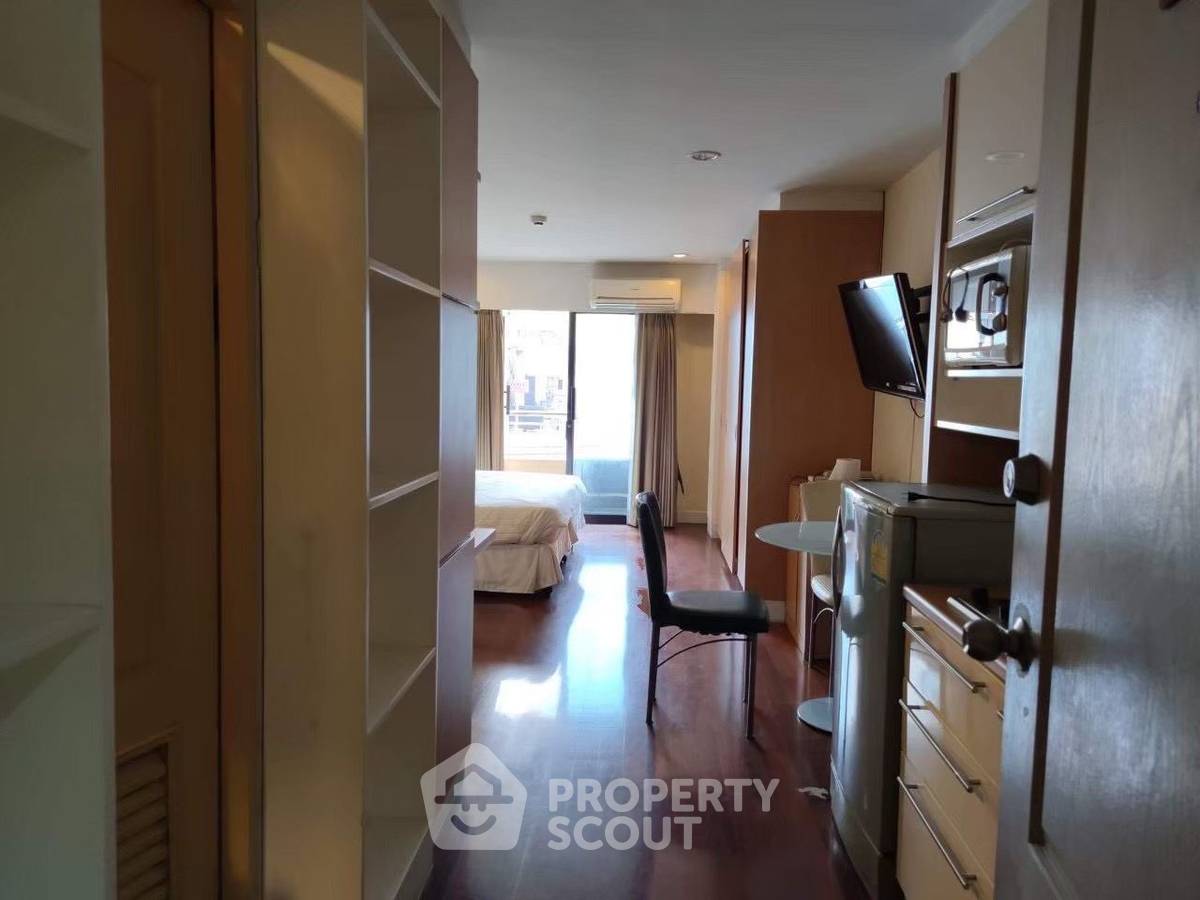 picture 100m To BTS Sala Daeng | 1-BR Silom Terrace Condominium For Sale (ID 3393723) - 2/7