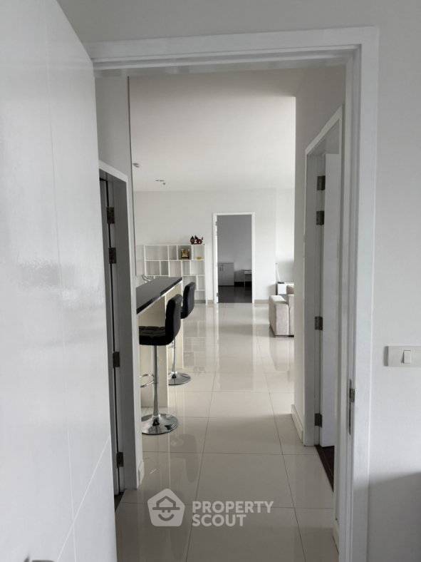 picture 3-BR Condo at The Fourwings Residence in Hua Mak (ID 3393319) - 6/12