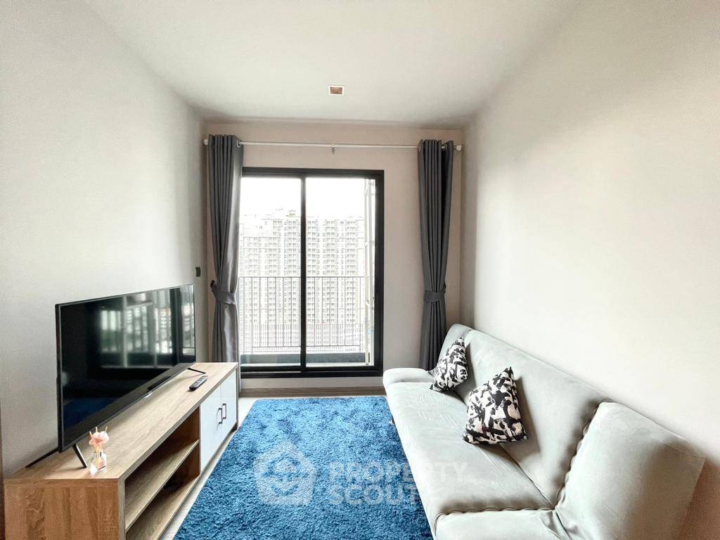 picture 19th-Floor 2-BR Life Asoke - Rama 9 Near MRT Phra Ram 9 (ID 722310) - 13/14