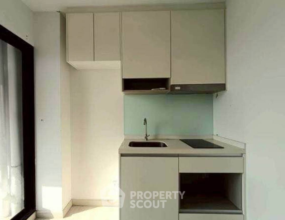 รูป คอนโด 1-ห้องนอน ที่ สกายไลน์ รัตนาธิเบศร์ ใกล้ MRT แยกนนทบุรี 1 (ID 3381384) - รูปที่ 2/3