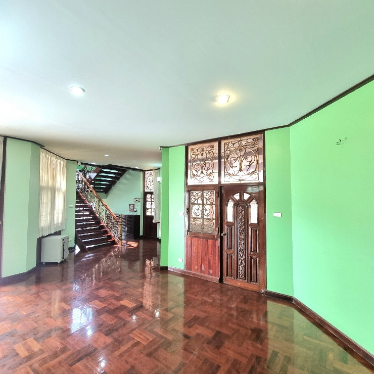 รูป ให้เช่าบ้านหรู | คฤหาสน์สถาปัตยกรรมอเมริกัน ใจกลางขอนแก่น ติดถนน4เลน ที่ดิน 388.3 ตร.ว. - รูปที่ 16/19