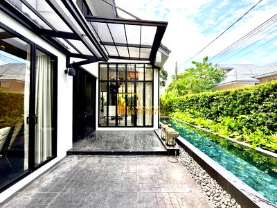 Houses for sale Watthana : Luxurious 4 Bedroom Pool Villa in Thonglor Area - BR28366SH