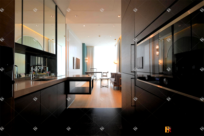 Condos for sale : Condo in CBD, Below Market Price 28 Chidlom near BTS Chit Lom