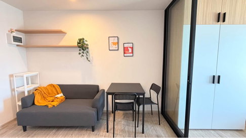 For Rent: Regent Home Wutthakat Just a 180-meter walk to BTS Wutthakat 🚝 | North-facing unit | Built-in furniture