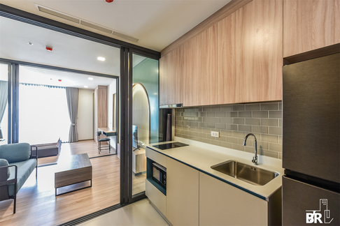 XT Phayathai Location Near Employment, Surrounded by Lifestyles near Airport Rail Link Phaya Thai Station