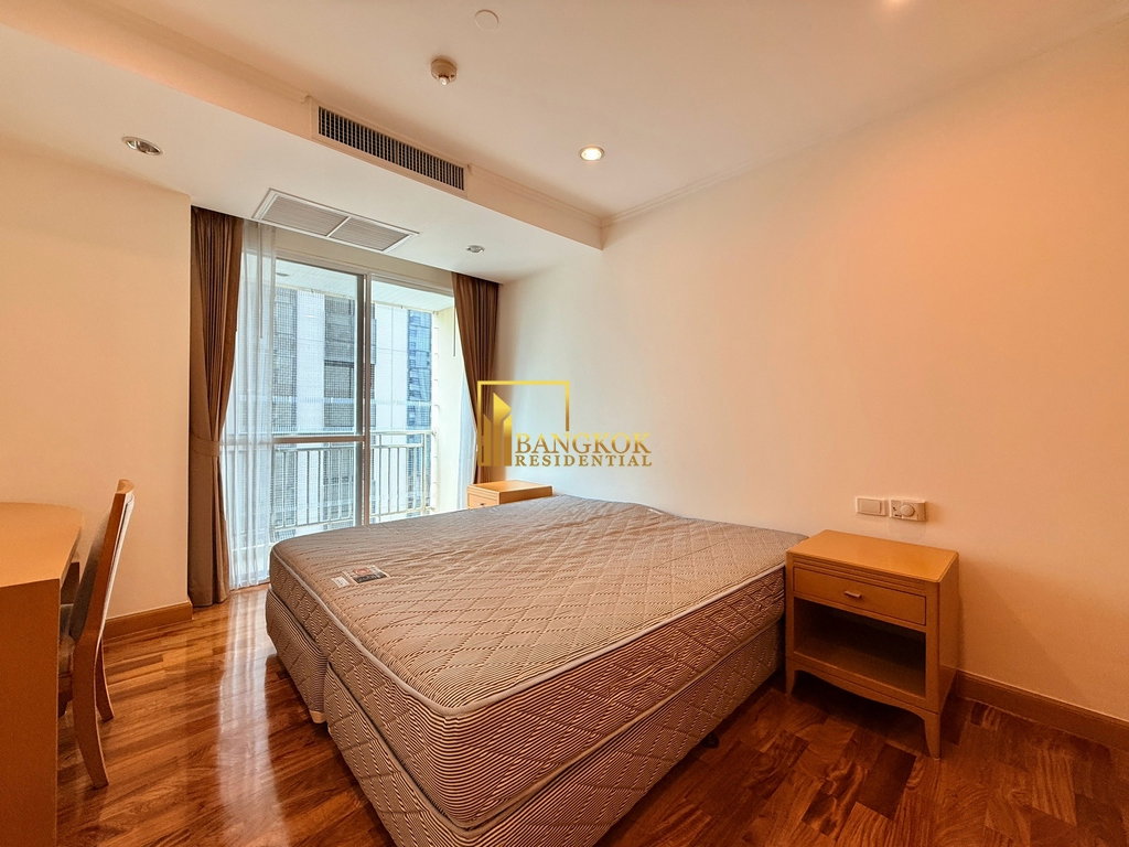 รูป Expansive 3 Bedroom Apartment For Rent in Phrom Phong Area - BR0345AP - รูปที่ 24/48
