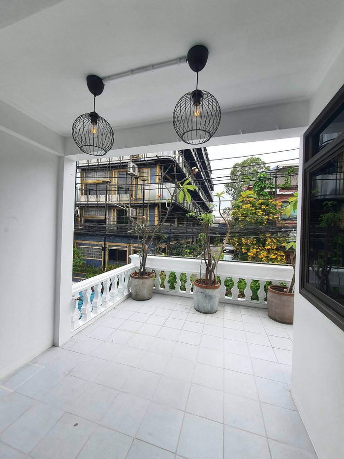 รูป 🏡 ให้เช่าทาวน์โฮม สุขุมวิท 68 3 ห้องนอน 2 ห้องน้ำ ใกล้ BTS อุดมสุข✨ ทำเลเมือง เดินทางสะดวก ใกล้รถไฟฟ้าและทางด่วน - รูปที่ 2/20