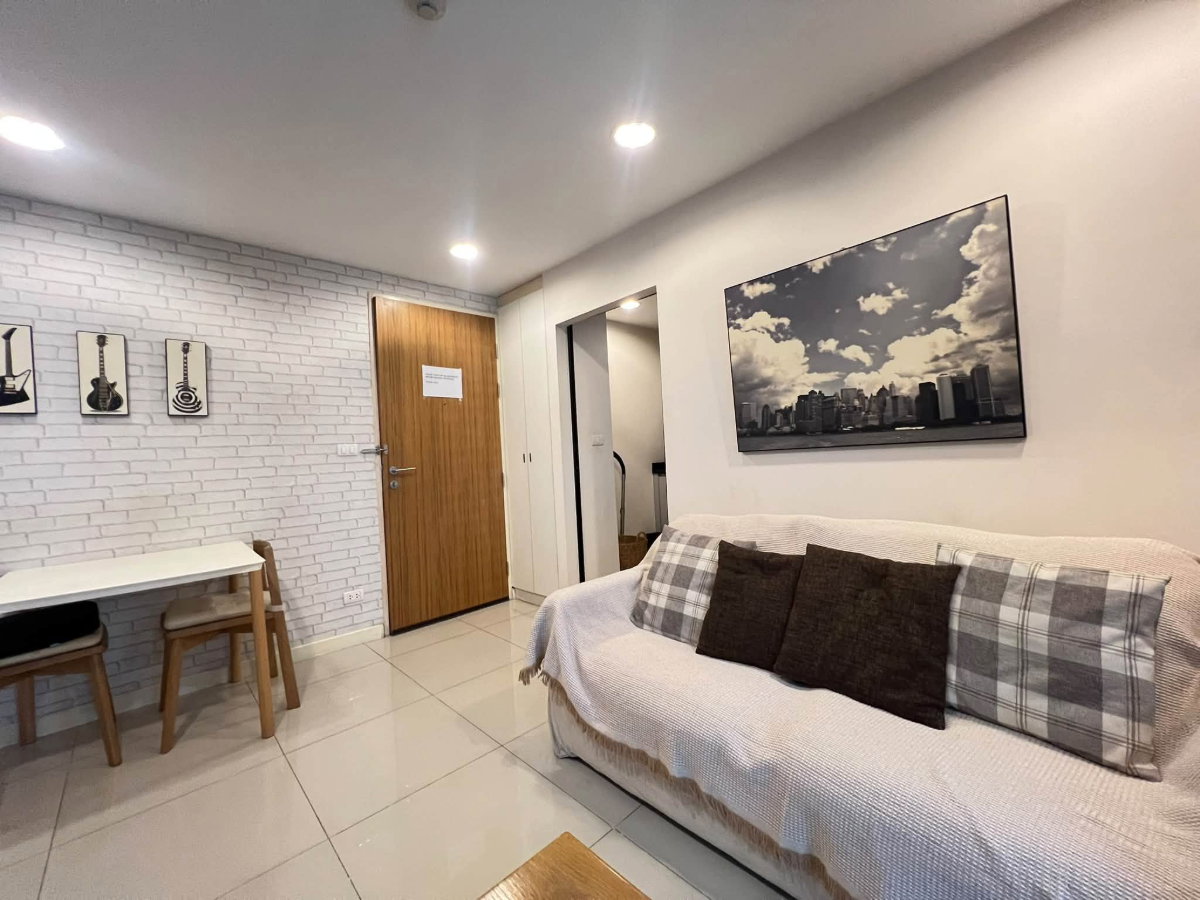 รูป ❤️💛 (ขาย)คอนโด 1 ห้องนอนใหญ่🚅 600 ม.BTSเอกมัย 🏙️ ZENITH SUKHUMVIT 42 | ทำเลสุขุมวิท ใกล้ BTS เอกมัย ✅เพียง 3.19 ล้านบาท! ต่อรองได้ - รูปที่ 4/10