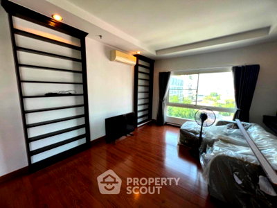 Condos for sale : 1-BR Condo at C Place Ladphrao18 Condominium near MRT Ratchadaphisek (ID 1481443)