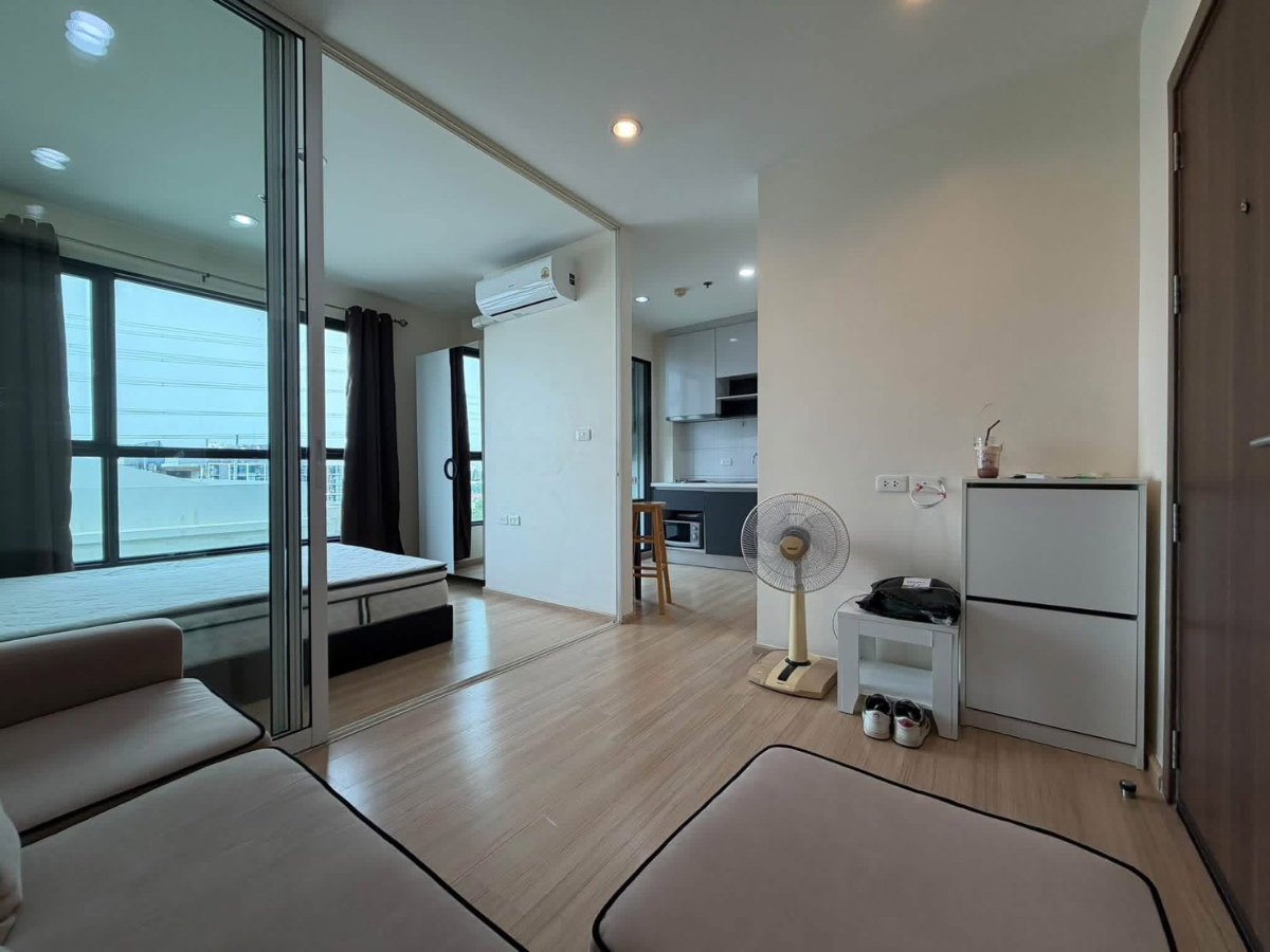 picture Cheap contract transfer! ð The Base Chaengwattana, new room, ready to move in. 7,500 THB/month ð - 2/7