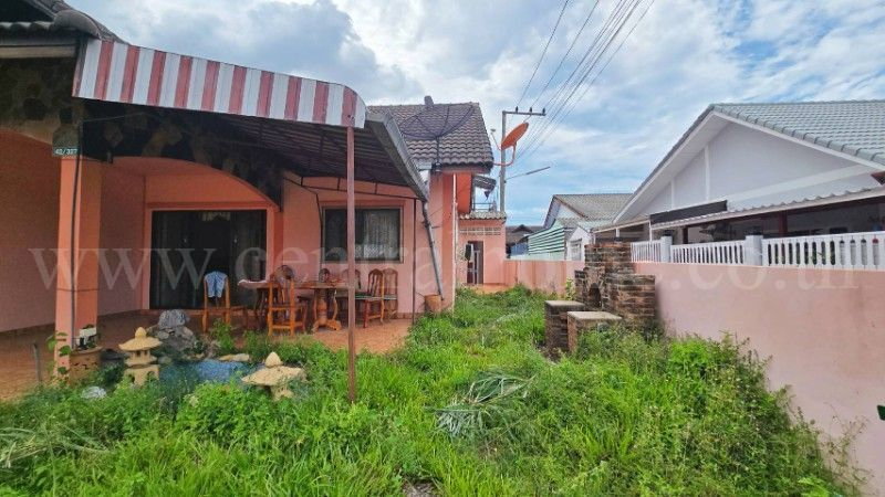 รูป บ้านแฝด (เนื้อที่บ้านเดี่ยว) รวิพร เพลส หลังริม เนินพลับหวาน ทำเลดี สำหรับอยู่อาศัย หรือซื้อลงทุนรีโนเวต ราคาถูกมาก - รูปที่ 16/20