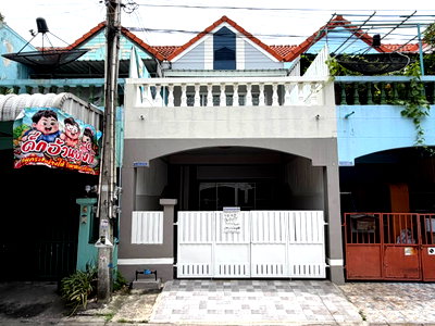 ทาวน์โฮม นิคมอมตะนคร : ขายปลดภาระ หมู่บ้านวรางทอง  2ห้องนอน  อมตะนคร