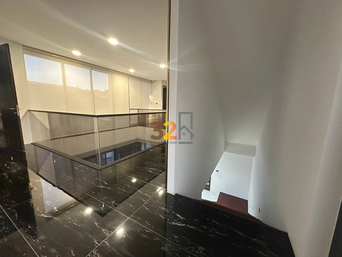 picture Detached house for sale, 97 sq. wah, Inthamara 28, ready to move in. - 19/25