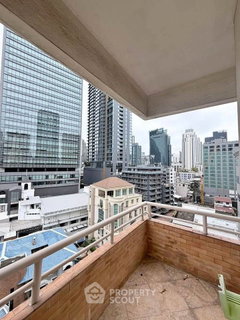 คอนโด 2-ห้องนอน ที่ สราญใจ แมนชั่น คอนโดมิเนียม ใกล้ BTS นานา (ID 3130214)