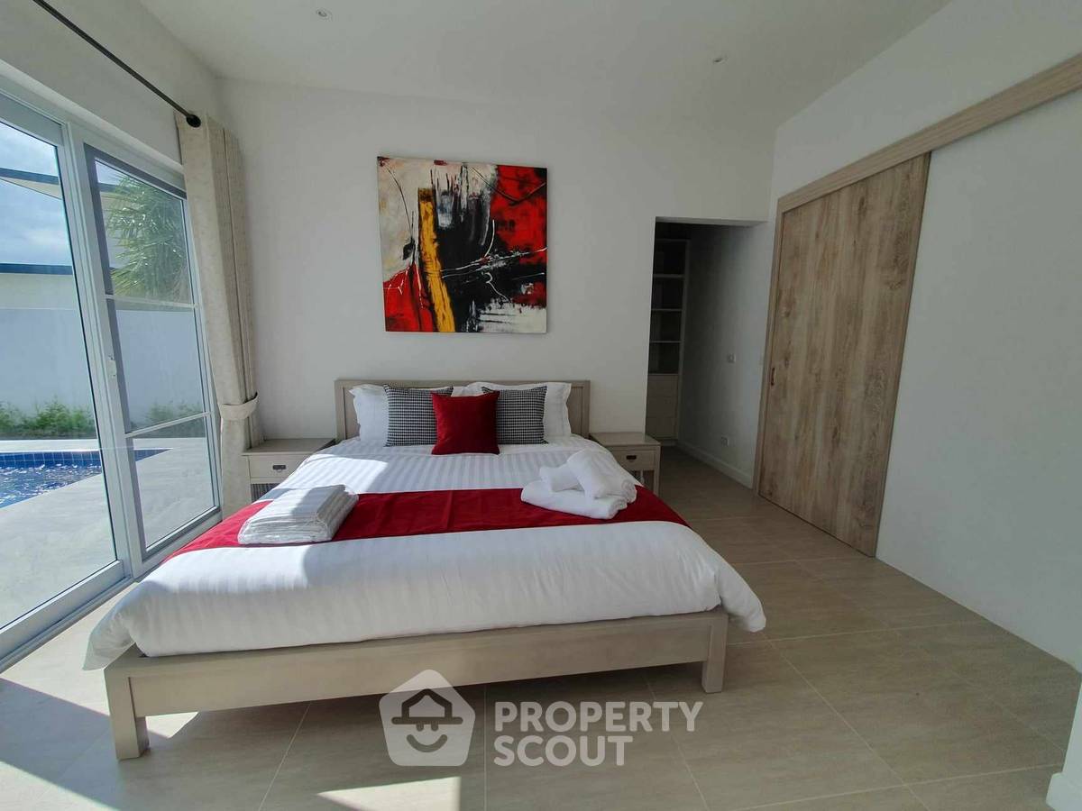picture 195 Sqm 3-BR Villa In Thap Tai, Hua Hin (ID 1443458) - 11/22