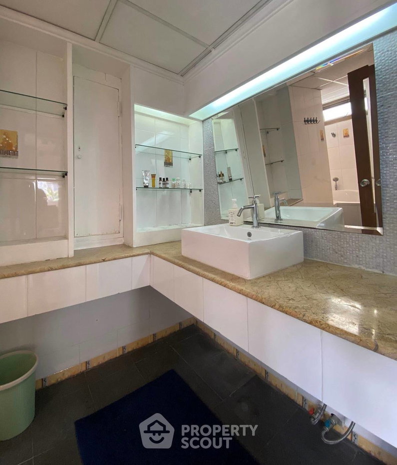 picture 2-BR Condo at Beverly Tower near ARL Makkasan (ID 512398) - 12/18
