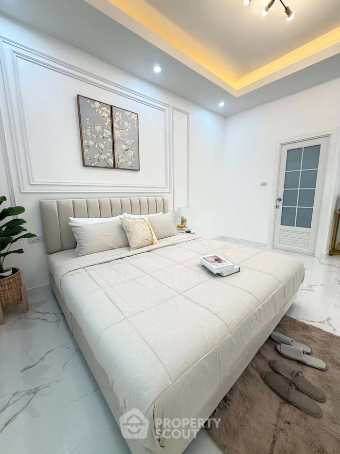 รูป ทาวน์เฮ้าส์ 2 ห้องนอน เลี้ยงสัตว์ได้ ที่ Beautiful Ready-To-Move-In Home (ID 3393471) - รูปที่ 13/28