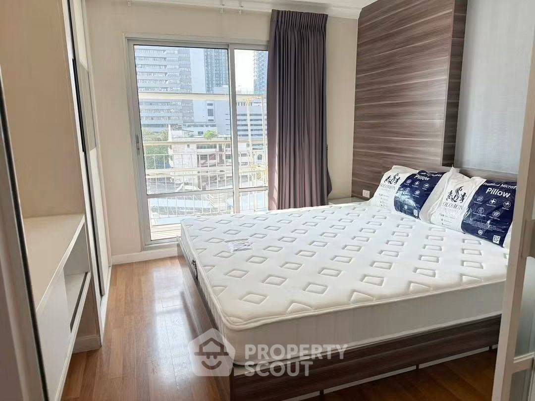 picture 1-BR Condo At Lumpini Place Rama 9–Ratchada Near MRT Phra Ram 9 (ID 3393232) - 6/15